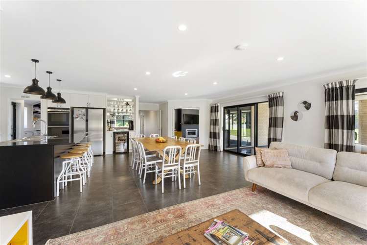 67 Northside Drive Waikuku_12