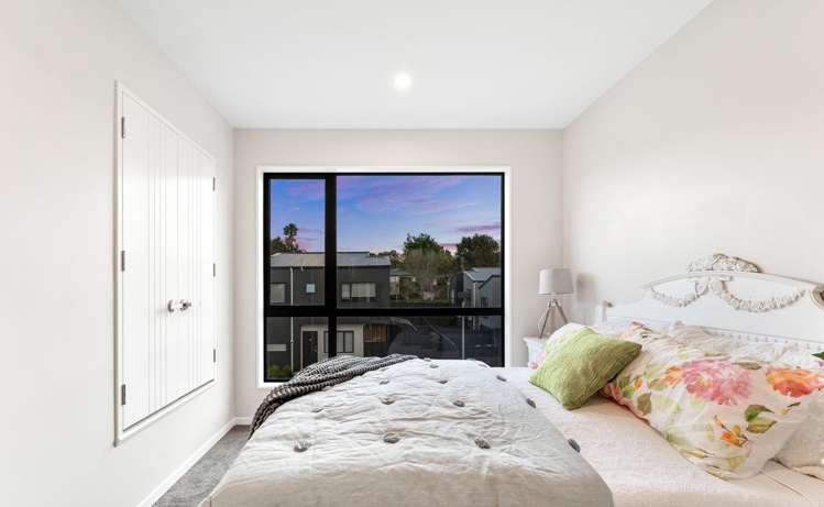 15 Don Oliver Lane Glen Eden_12