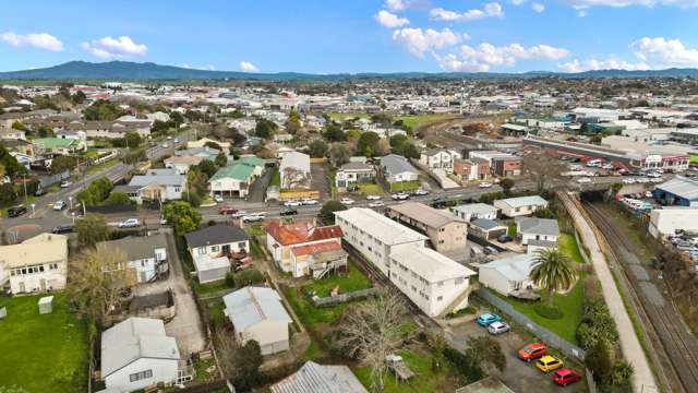 83 Lake Road Frankton_4