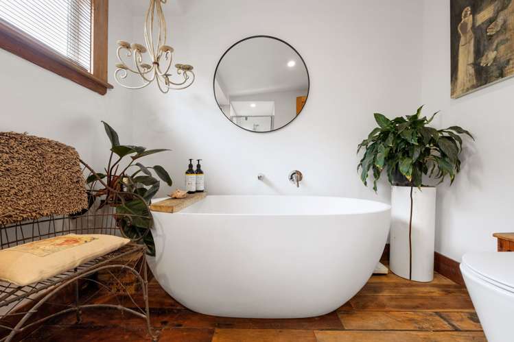 151 Peachgrove Road Hamilton East_11