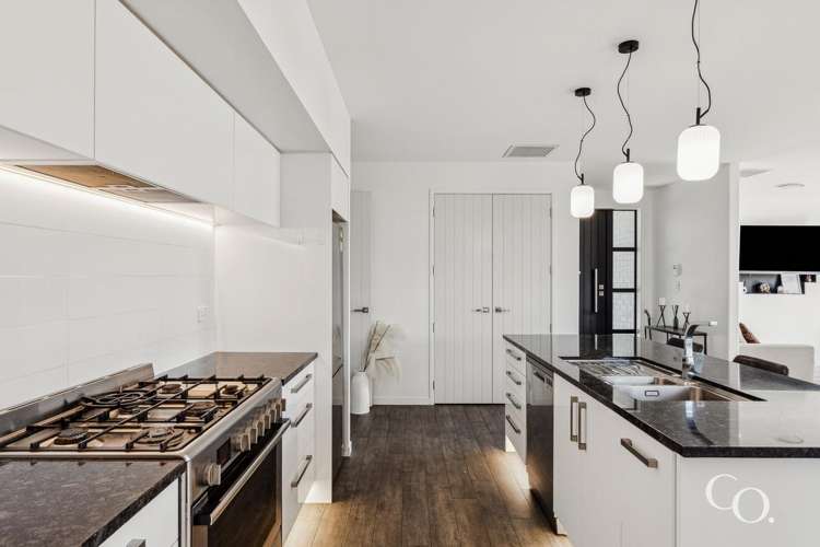 51 Kahuparere Crescent Pyes Pa_5