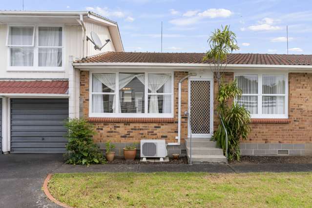 2/11 Preston Avenue Mount Albert_1