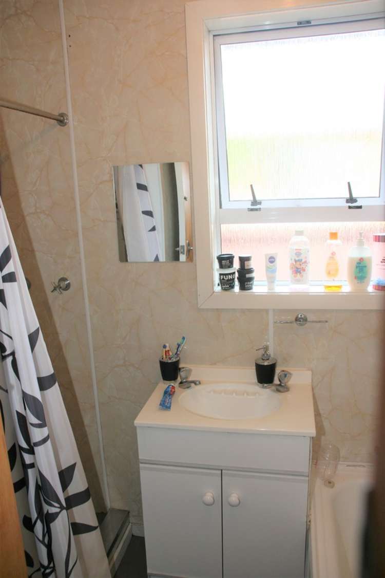 22 Carlyle Road Mosgiel_12