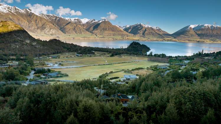 18 Falcon Heights Mount Creighton_24