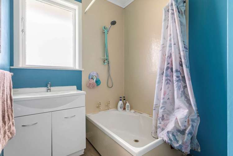 32 Te Kanawa Crescent Henderson_14