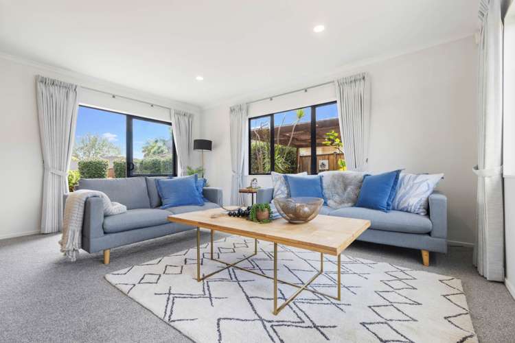 37 Croftview Road Wattle Downs_1