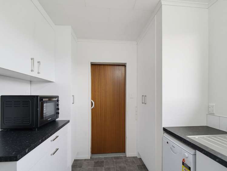2/11 Chester Street_5
