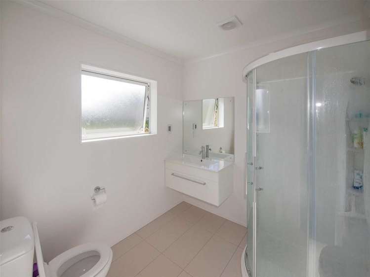 98 Amesbury Drive Churton Park_13