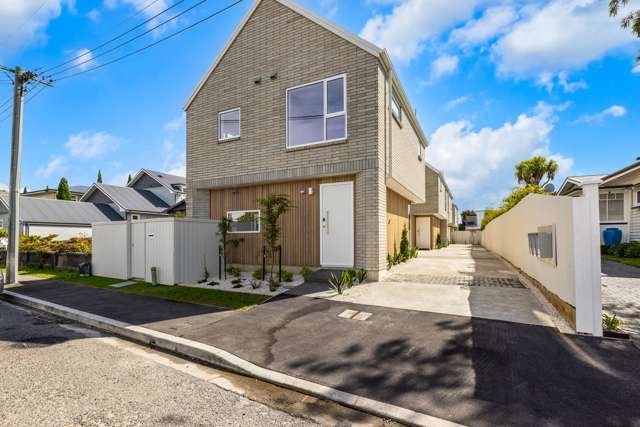 Stunning Architecturally Designed Townhouse