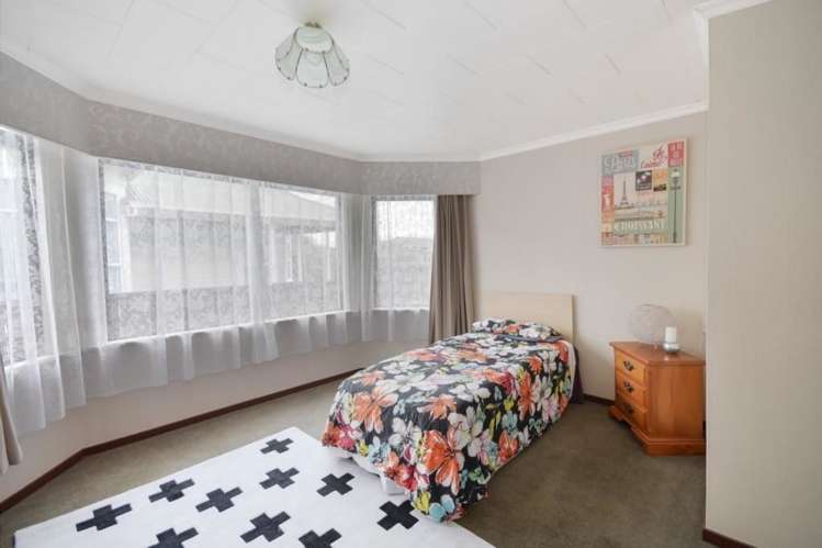 15 Coughtrey Street Saint Clair_8