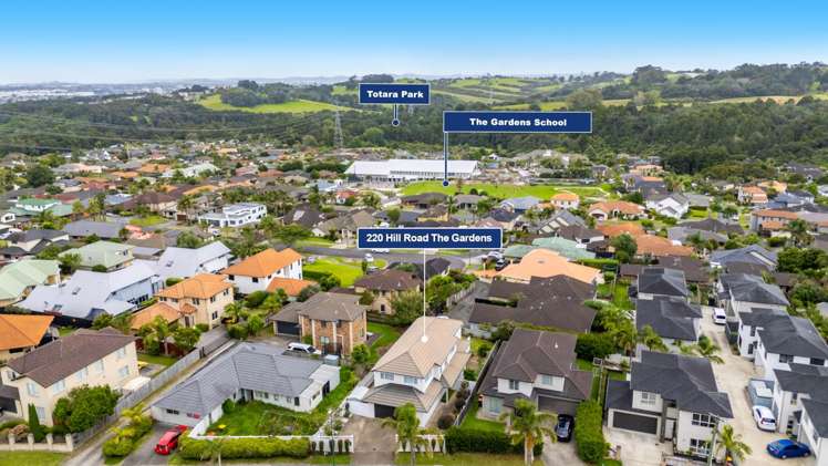 220 Hill Road The Gardens_26