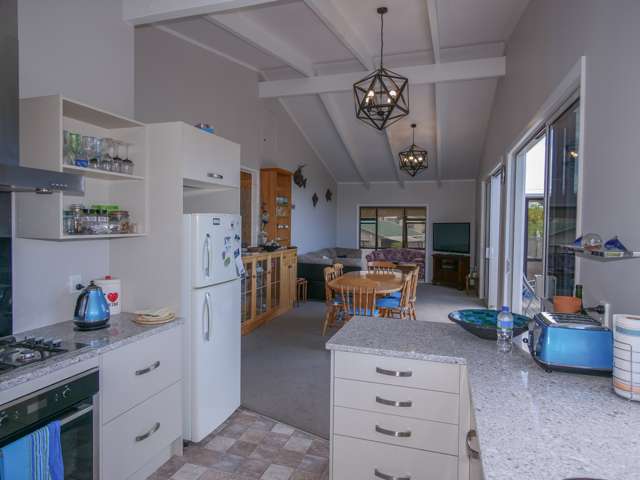 20 Stratford Drive Cable Bay_1