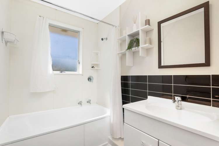 7 Bradley Place Nawton_9