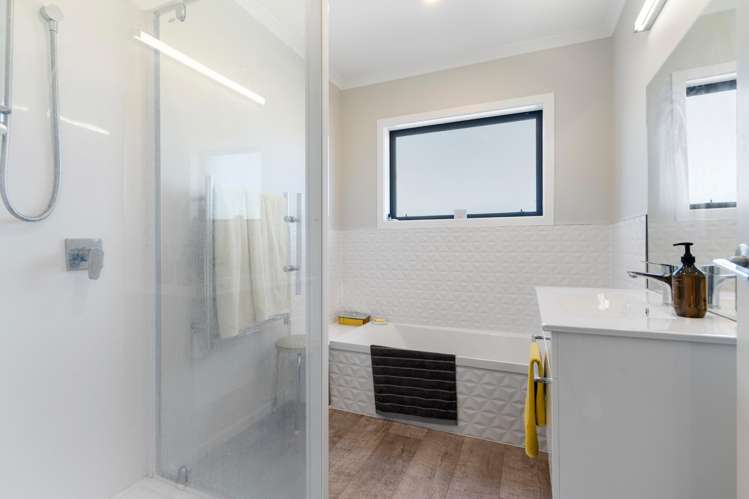 2766 Lake Ferry Road Pirinoa_11