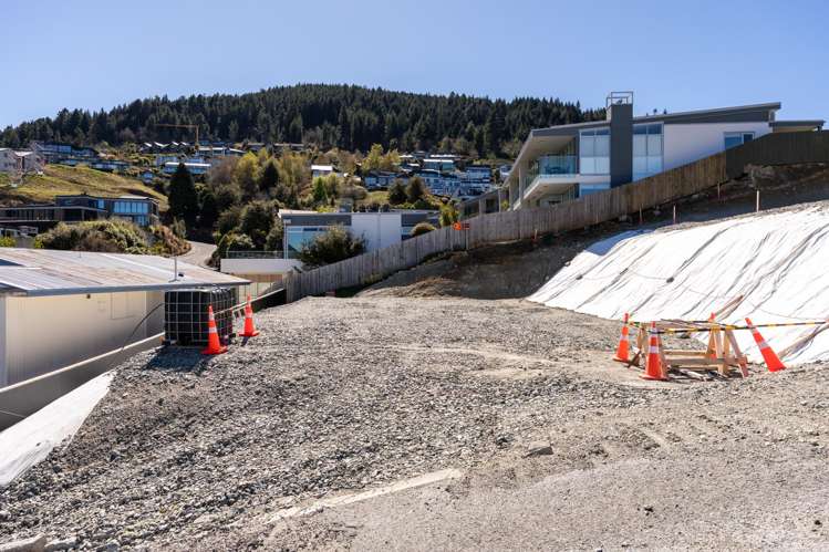 7 Edgar Street Queenstown_14