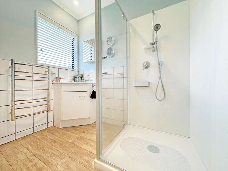 2 Yasmin Lane Kinloch_15