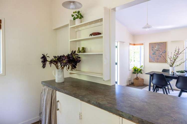 31 Putiki Road Ostend_11