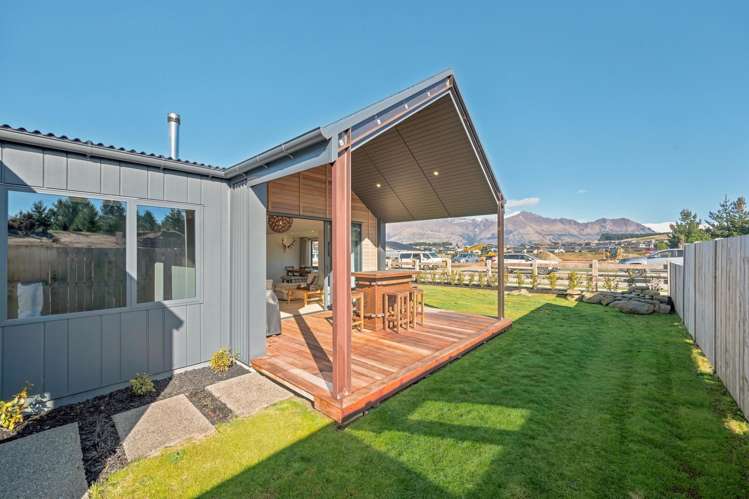 1 Moonstone Street Wanaka_20