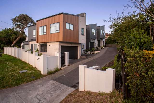 Beachside Opportunity -  Campbells Bay