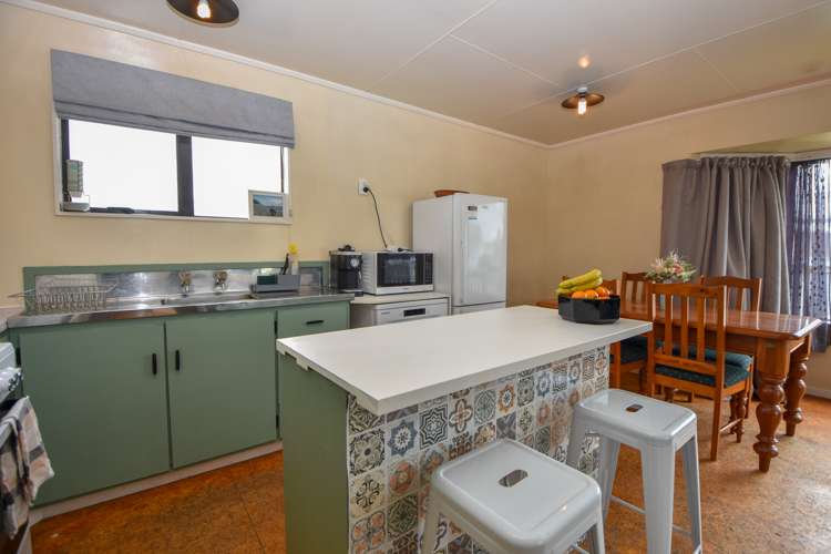 9 Lincoln Road Carterton_5