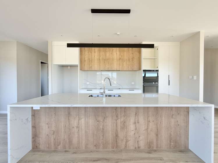 17 Tukutata Crescent Milldale_4