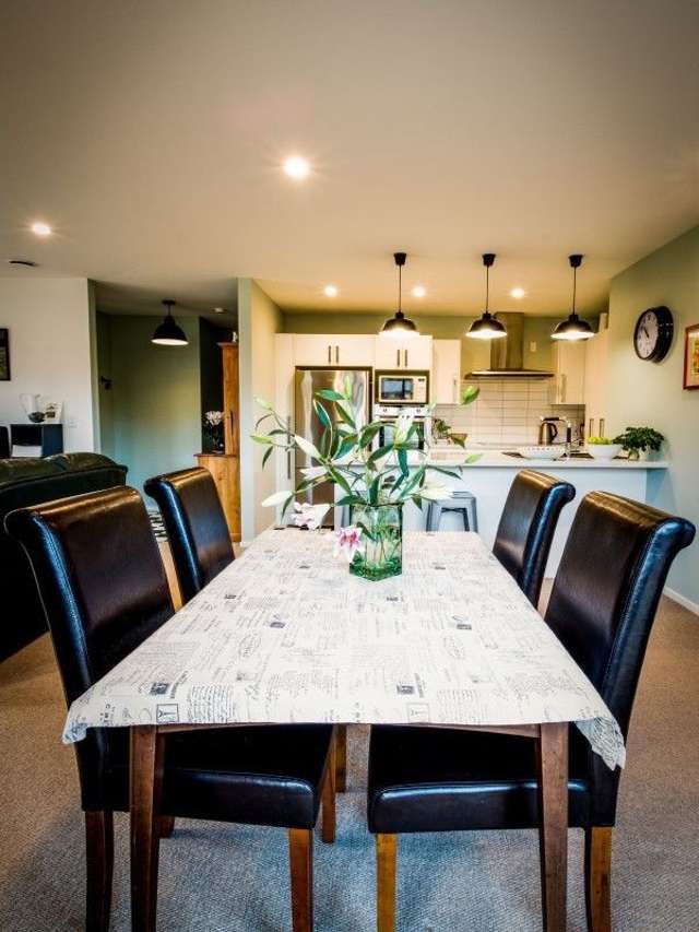 12 Oxfordshire Avenue Lower Shotover_2