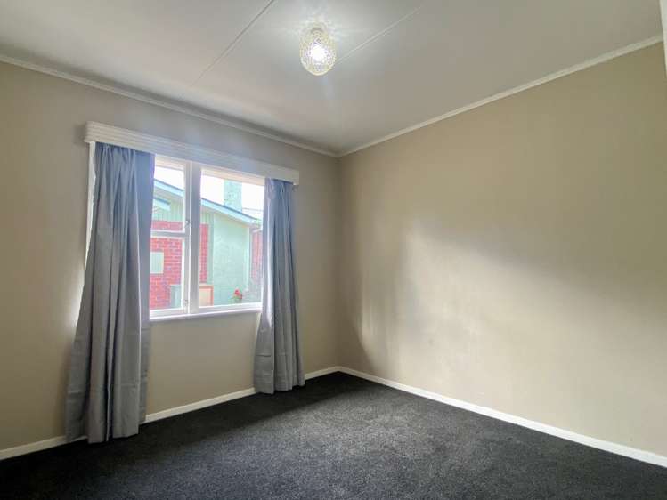 2 Keith Elliott Street Feilding_7