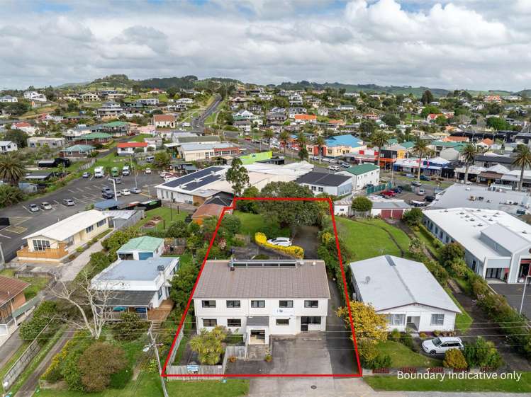 13 Wallis Street Raglan_8