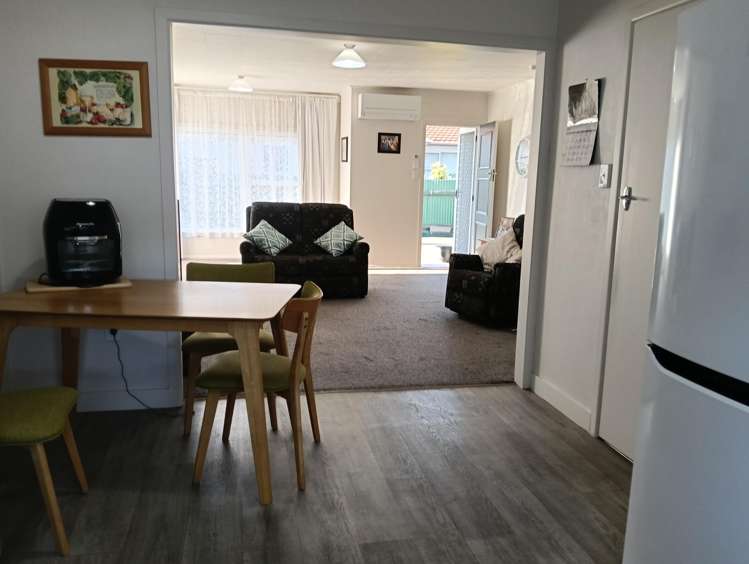 2/304 Nelson Street South Hastings_5