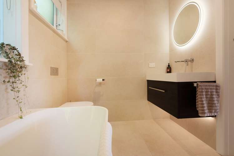 119 Donald Street Karori_31