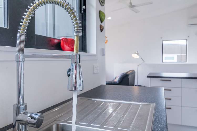 59 Laingholm Drive Laingholm_3