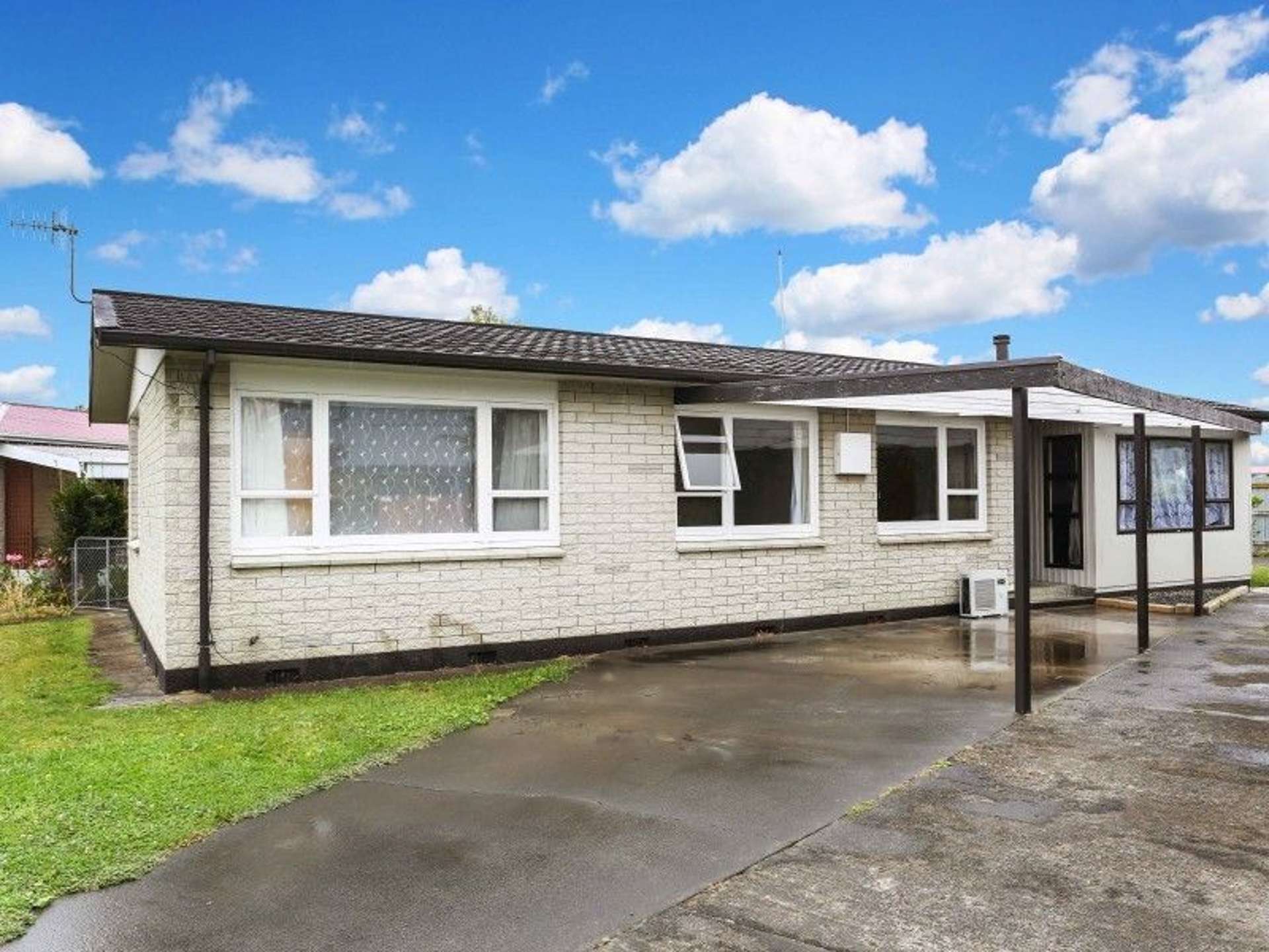 229 Sunnybank Crescent Camberley_0