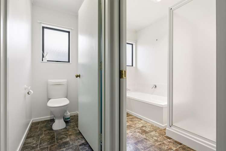 2/12 Heathcote Street Central_14