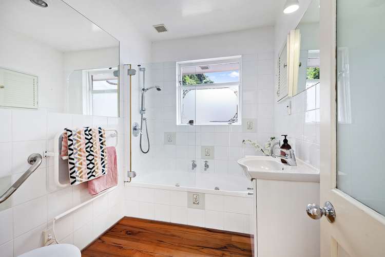 283 Karaka Bay Road Karaka Bays_12