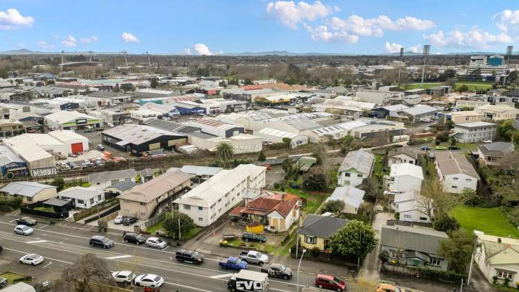 83 Lake Road Frankton_5