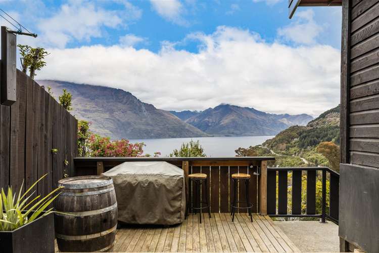 7 Mckerrow Place Fernhill/Sunshine Bay_15