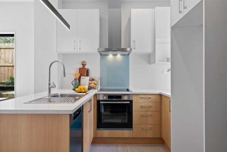 3/26 Toru Street Te Atatu Peninsula_5