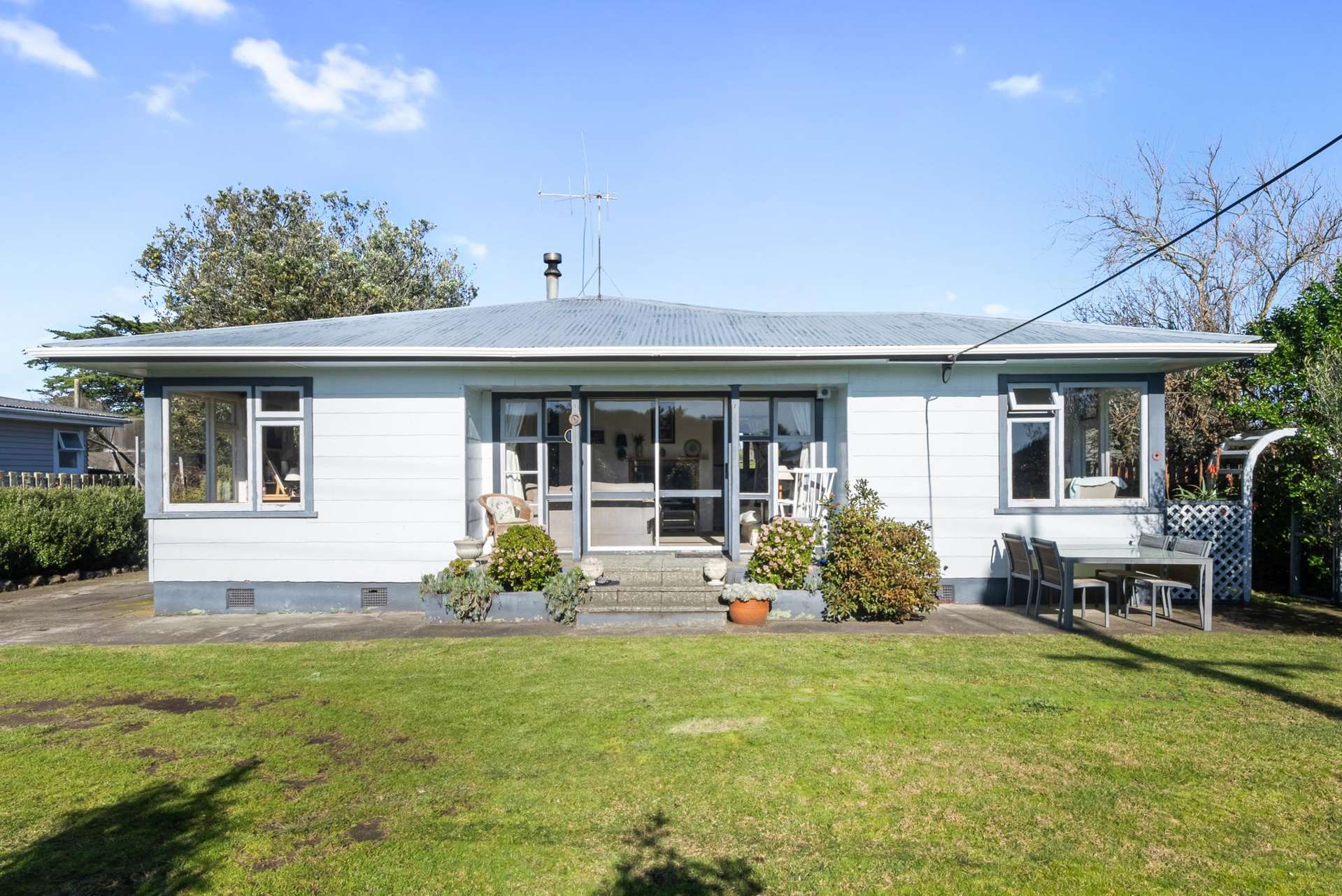 555 Waitarere Beach Road Waitarere Beach_0