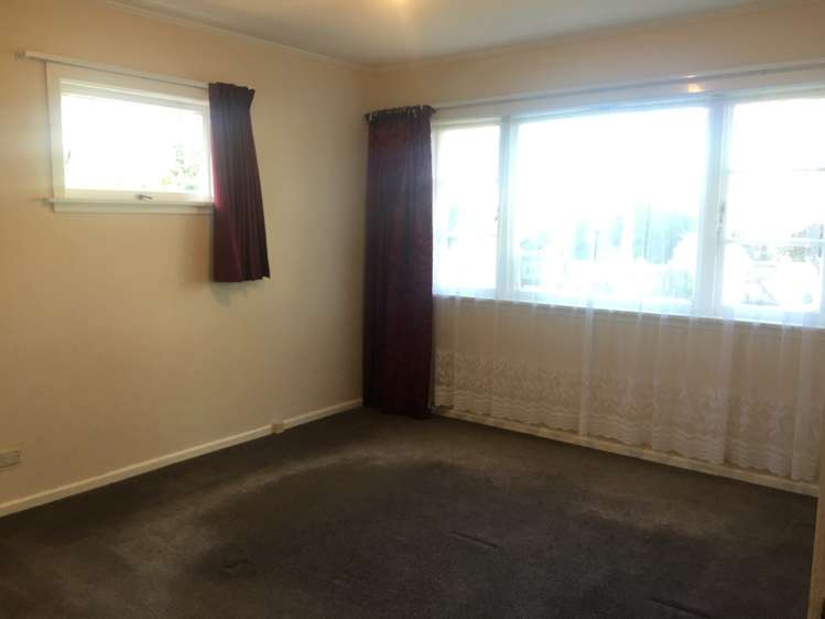 21 Fruitvale Road New Lynn_10