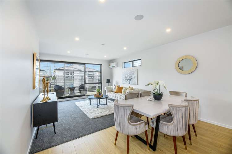 4/19 Kingdale Road Henderson_12