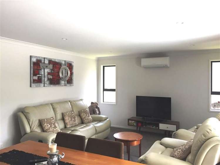 8 Parkgrove Crescent Pokeno_5