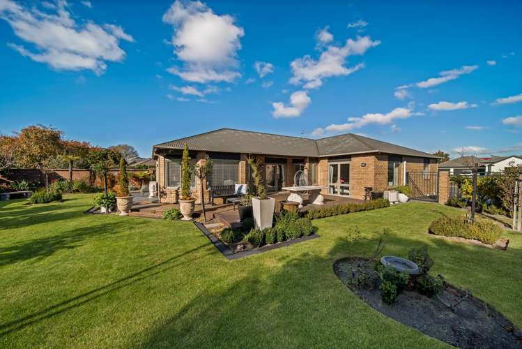 76 Fairway Drive Shirley_23