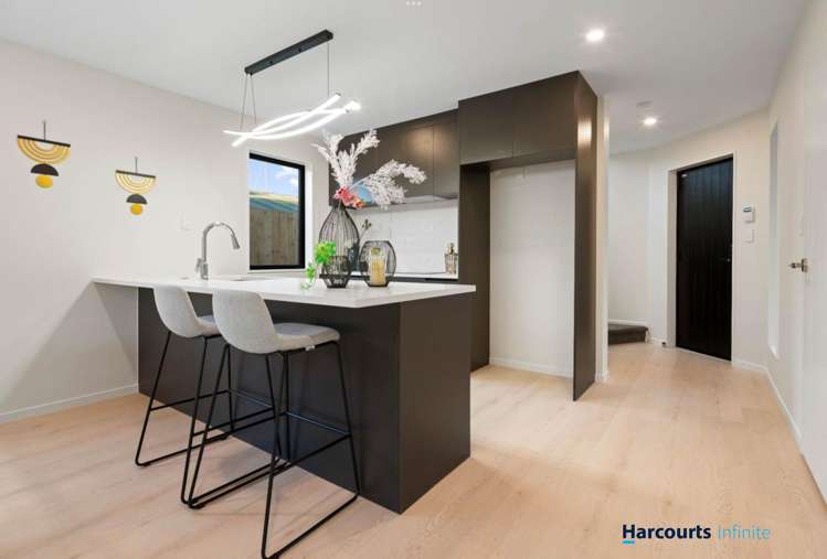 1-4/8 Deuxberry Avenue_4