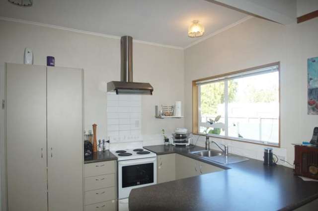 670 Avonside Drive Avonside_1