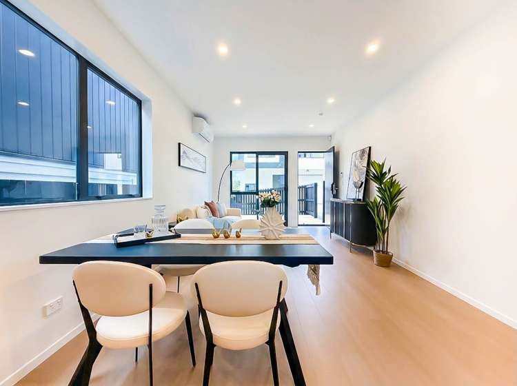 1/11&13 Tabitha Crescent Henderson_6