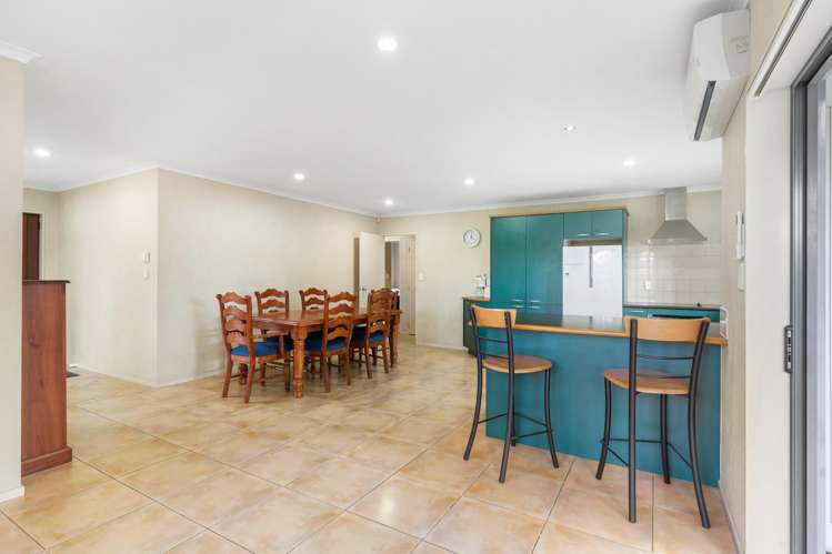 2 Brosna Place East Tamaki_13