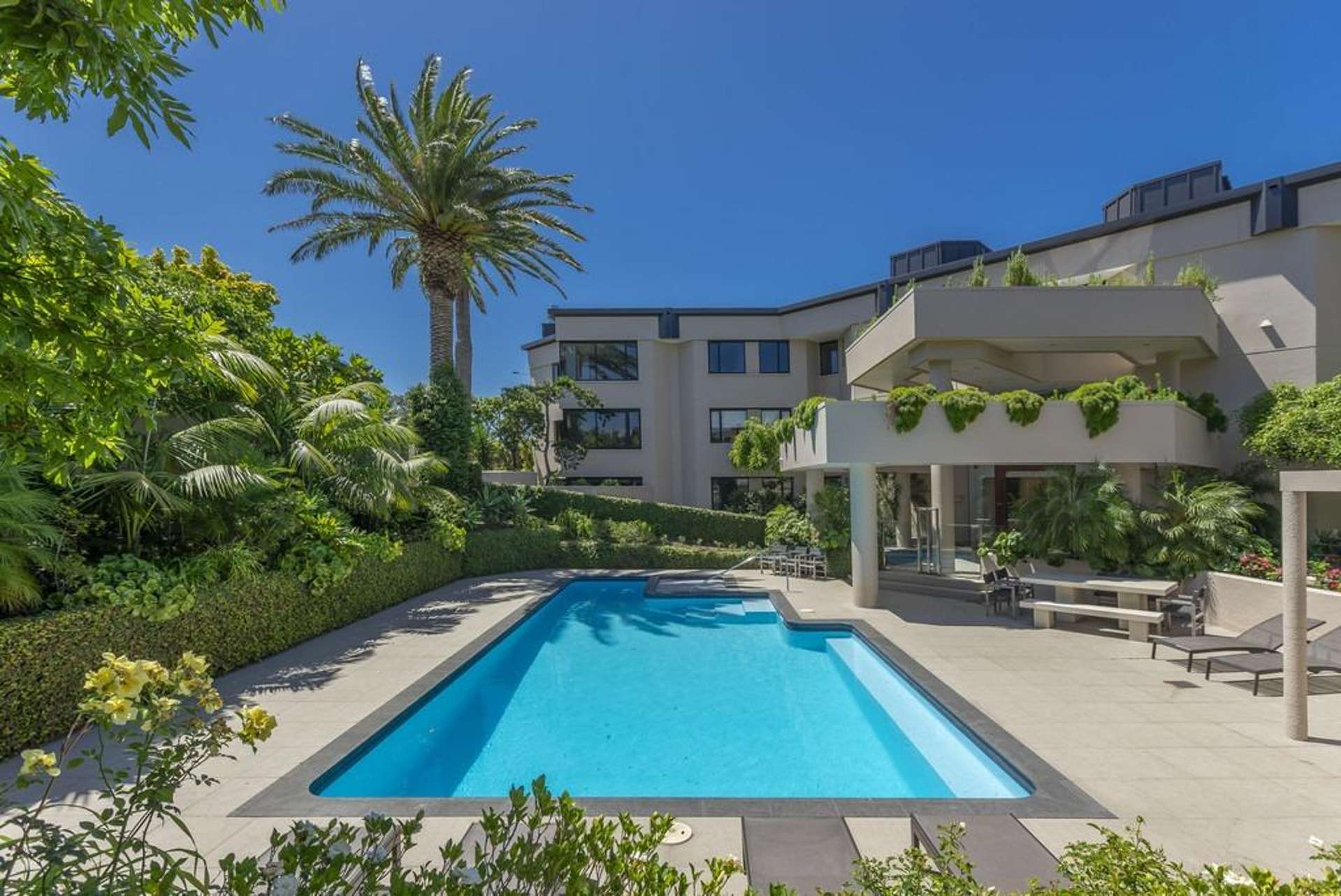 2/201 Victoria Avenue 1776_0