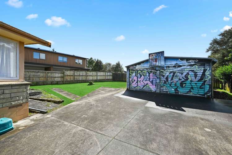 8 Gazeley Avenue Silverdale_10