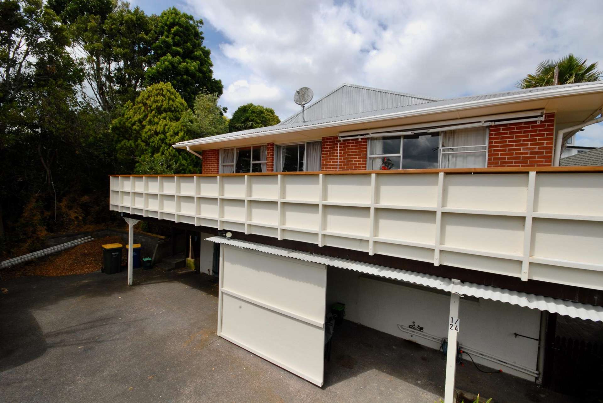 2/24 Exeter Unsworth Heights_0