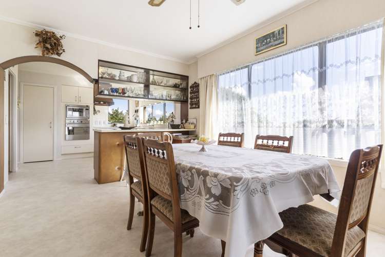 44 Bradbury Road Botany Downs_18